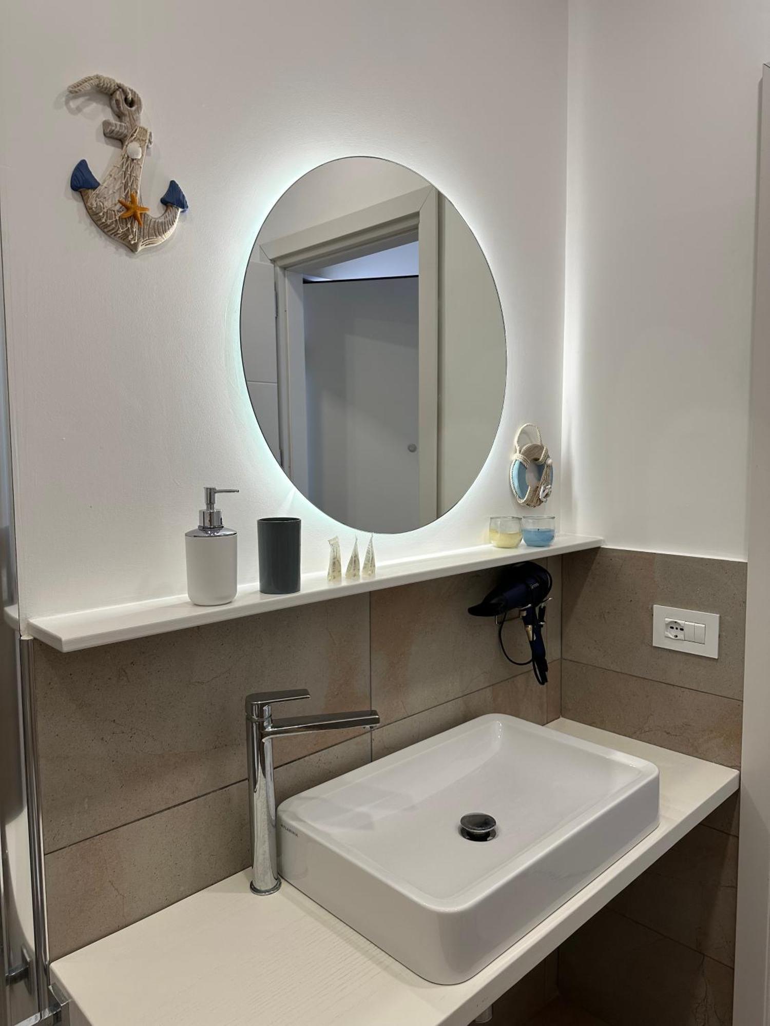 Apartment H2o *